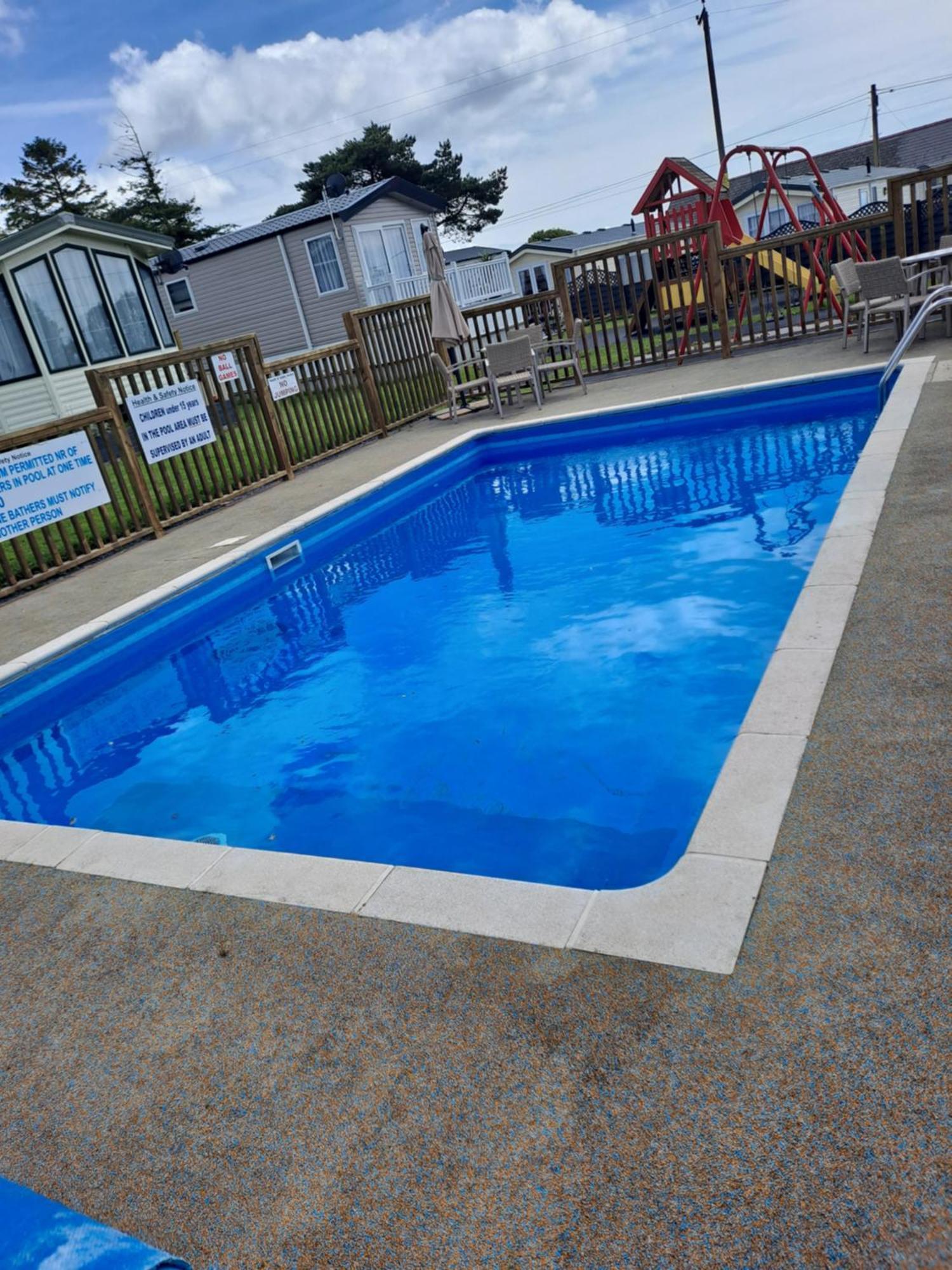 Amroth Bay Caravan Campsite *